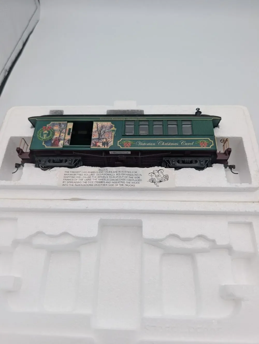 Thomas Kinkade Christmas Express Victorian Coach Car Hawthorne Village MIB W COA